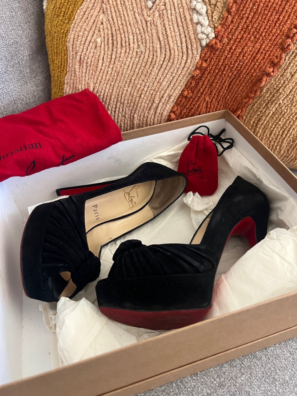 Authentic Christian Louboutin Black Velvet Knotted Peep-Toe Platform Pumps 35.5